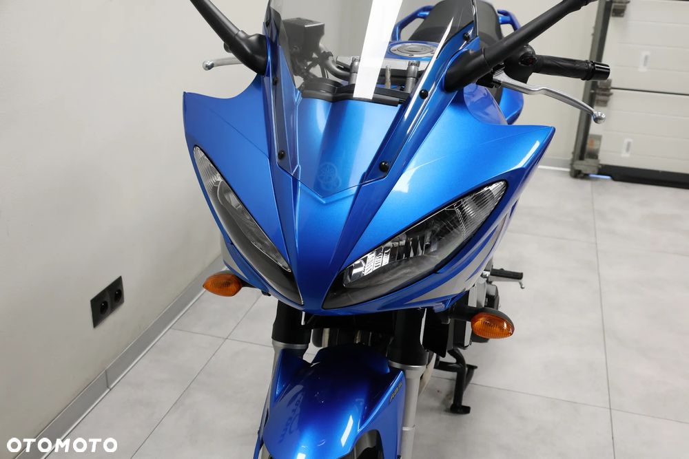 Yamaha FZ - 20