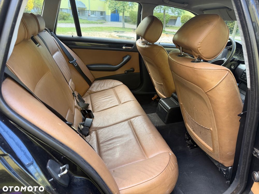 BMW Seria 3 320d - 12