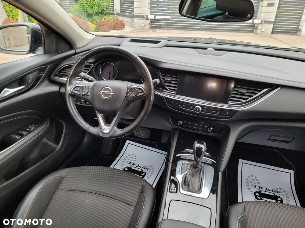 Opel Insignia 1.5 T Exclusive S&S - 20