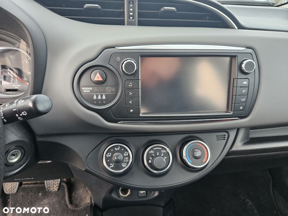 Toyota Yaris 1.33 VVT-i Comfort - 24
