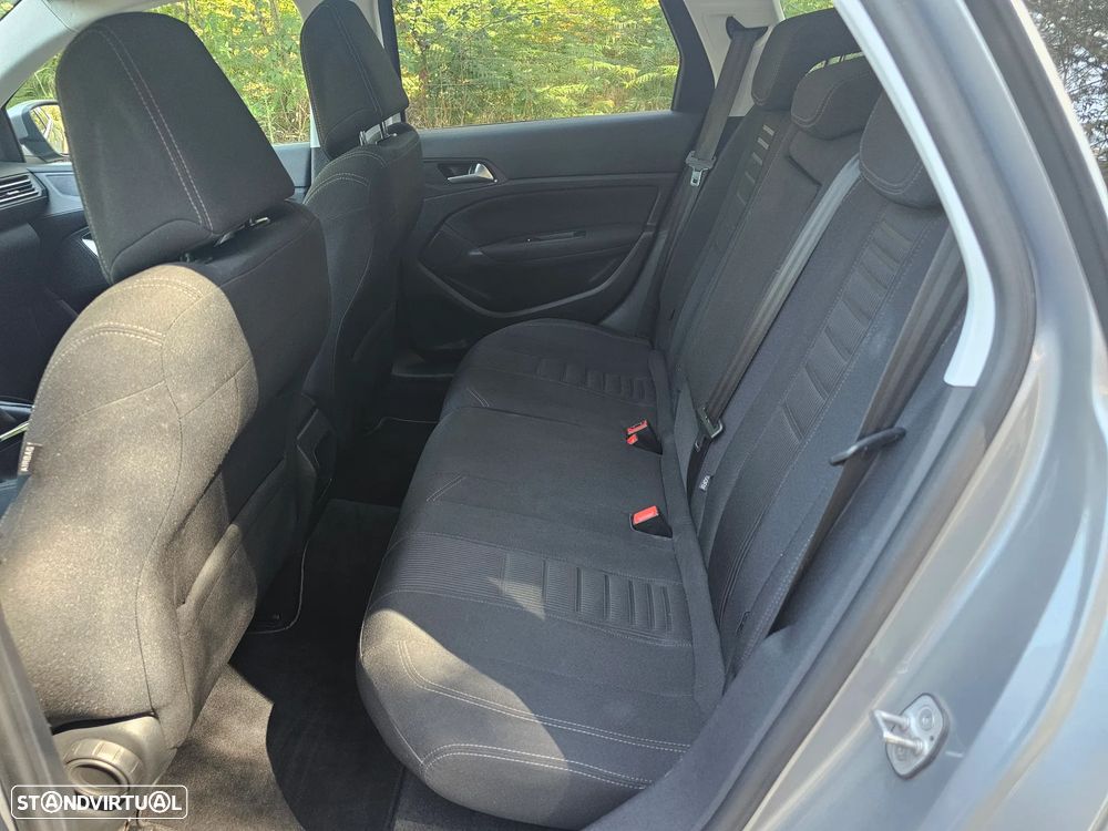 Peugeot 308 SW - 14
