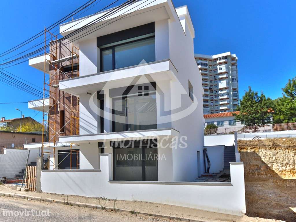 Moradia V4 nova no Bairro Soltejo, São João da Talha. Vista rio. - Grande imagem: 3/45