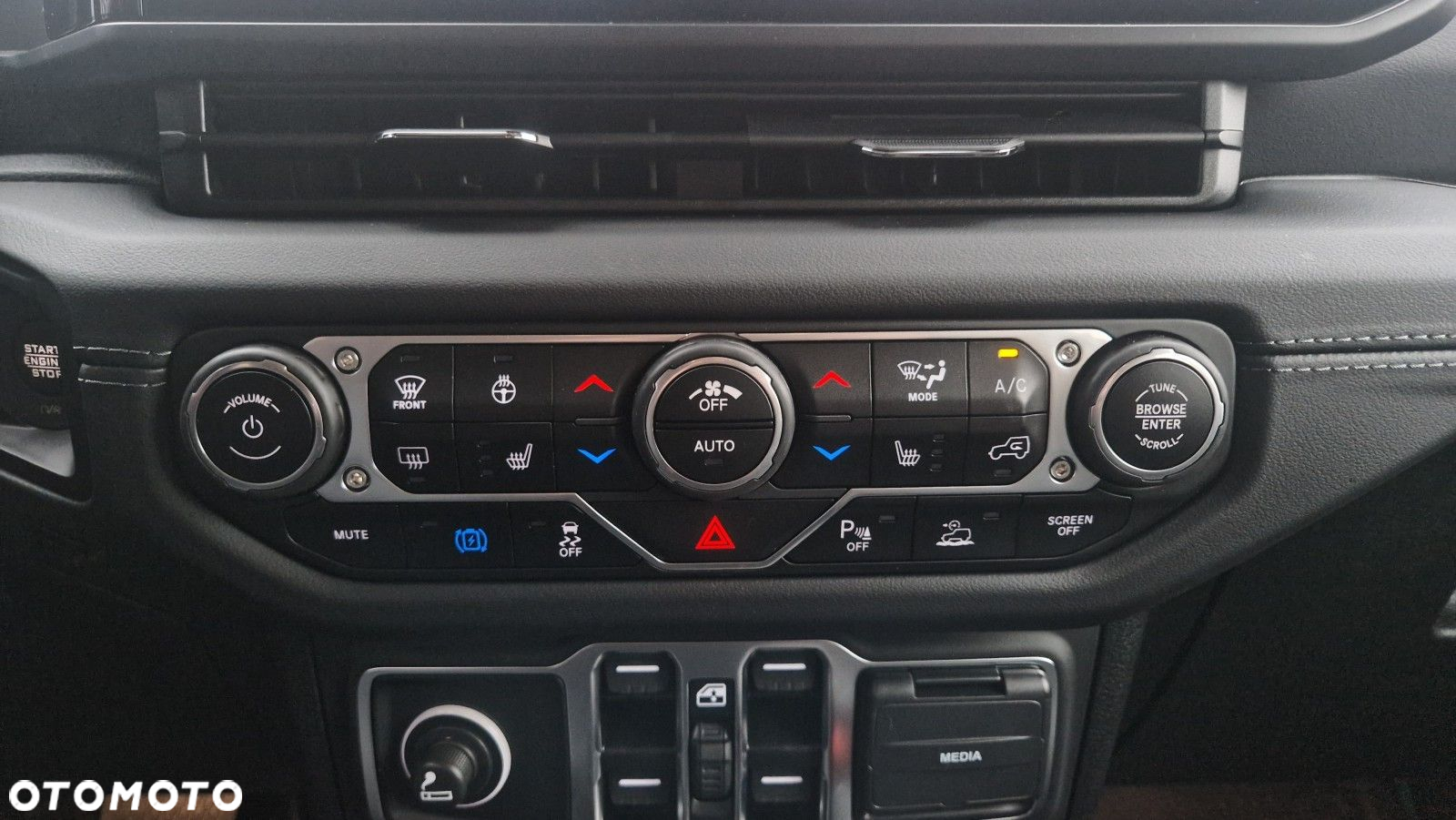 Jeep Wrangler Unlimited 2.0 Turbo PHEV 4xe Sahara - 28