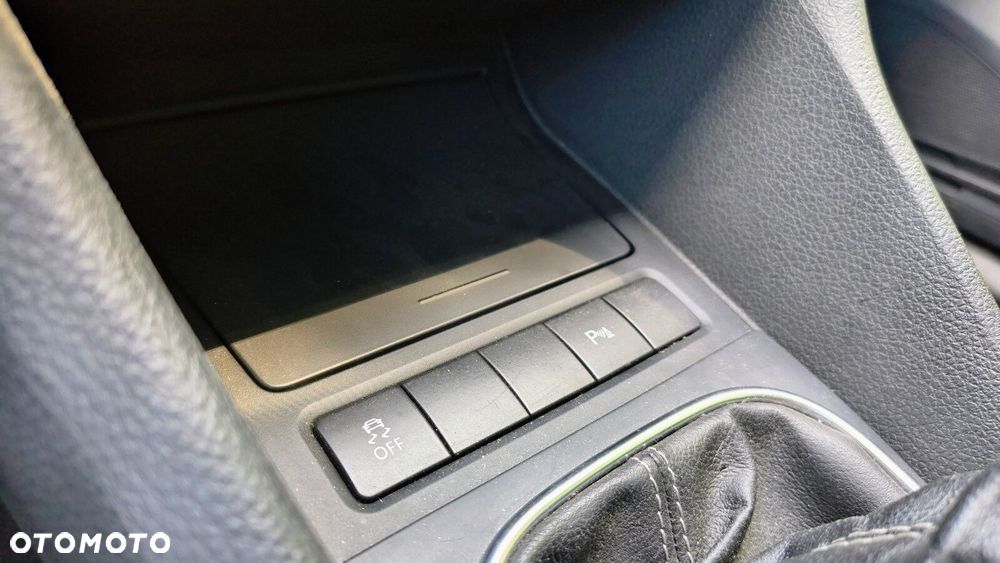 Volkswagen Golf - 20