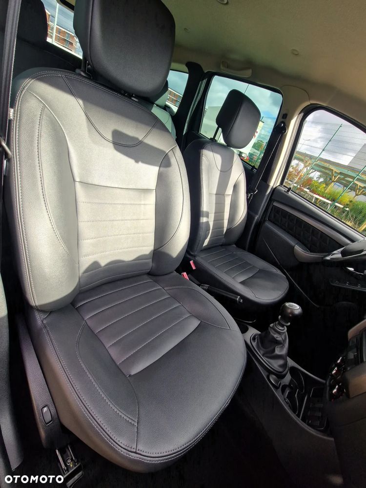 Dacia Duster TCe 125 4x2 Prestige - 33