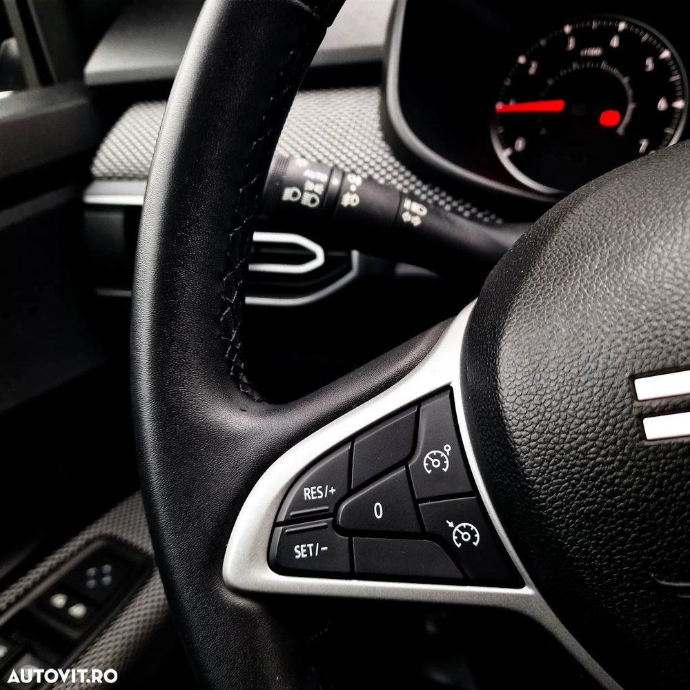 Dacia Logan TCe 90 CVT Journey - 19