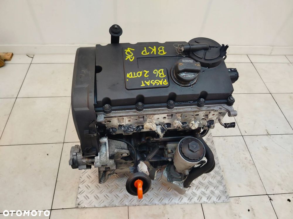 VOLKSWAGEN PASSAT B6 05R- 2.0 TDI SILNIK BKP - 3