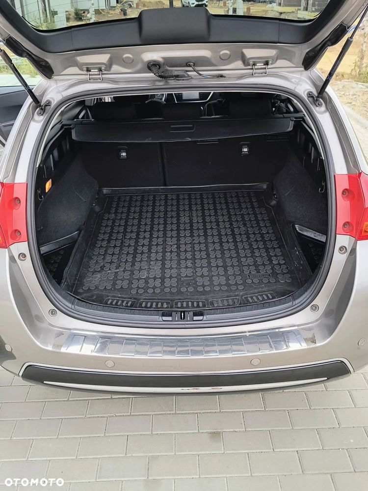 Toyota Auris 1.6 Valvematic Edition - 7