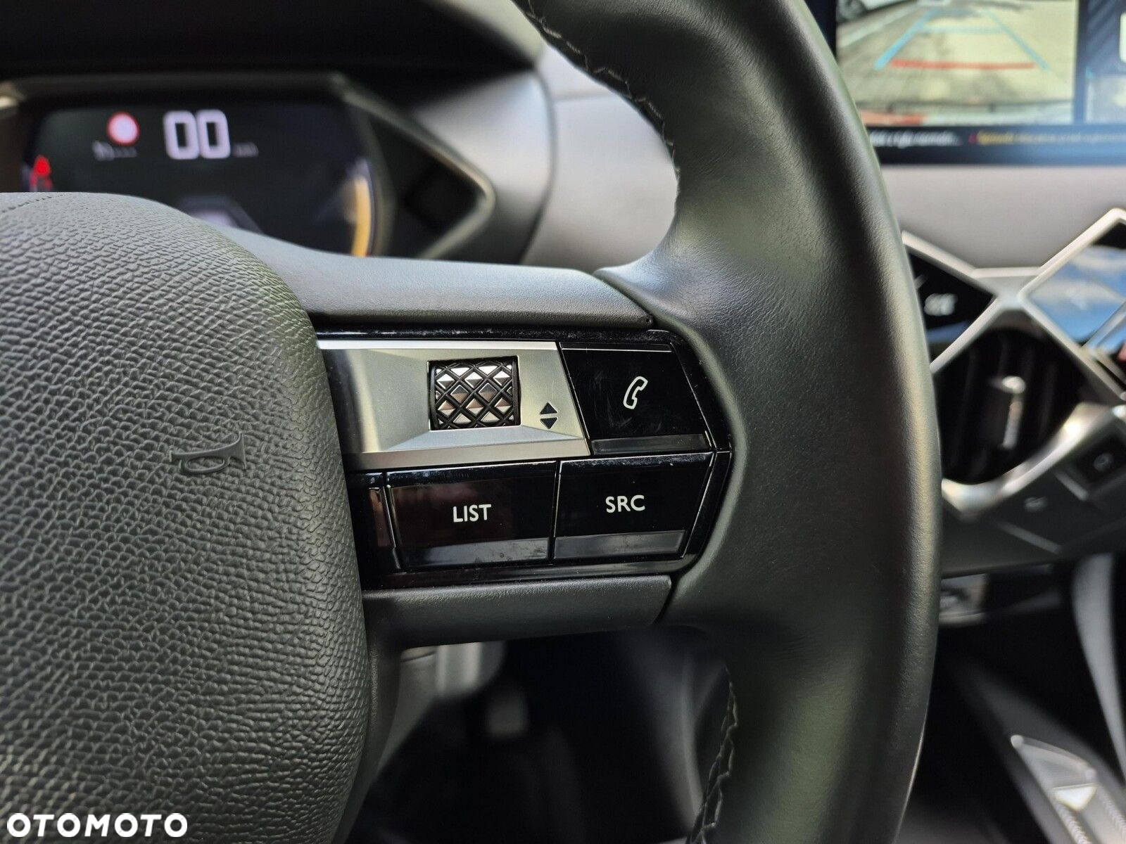 DS Automobiles DS 3 Crossback - 25