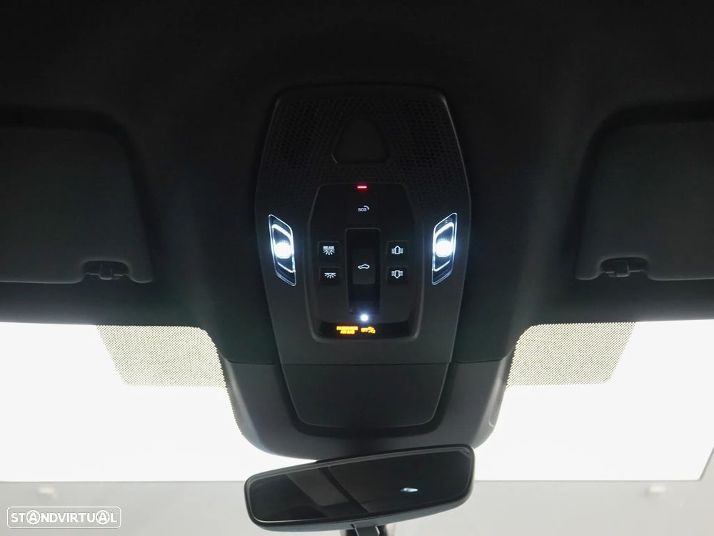 Porsche Macan Electric 4S - 27