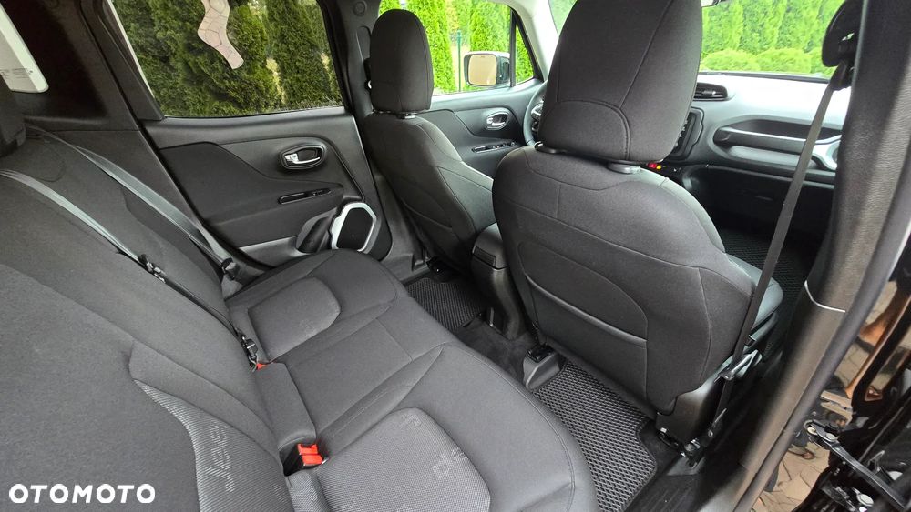 Jeep Renegade - 33