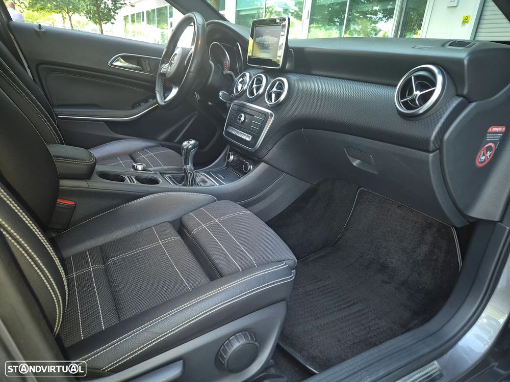 Mercedes-Benz A 180 Urban - 13