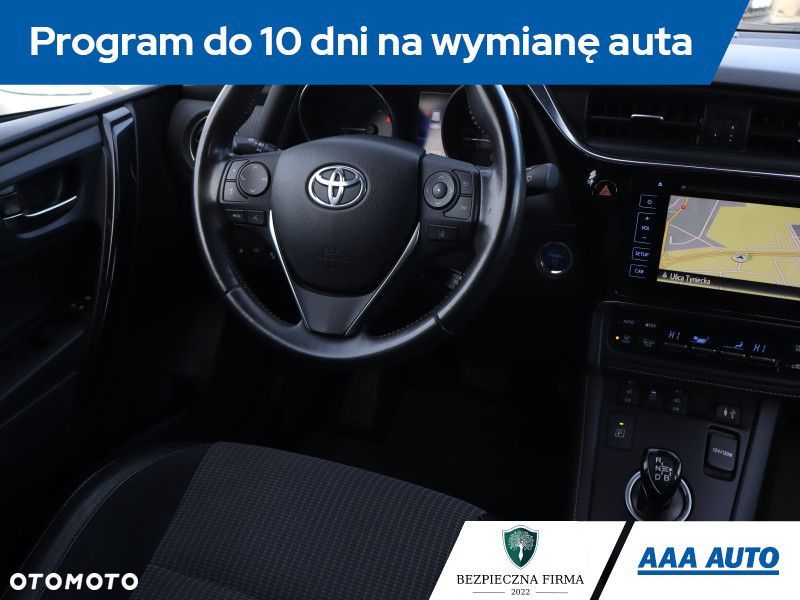 Toyota Auris - 8