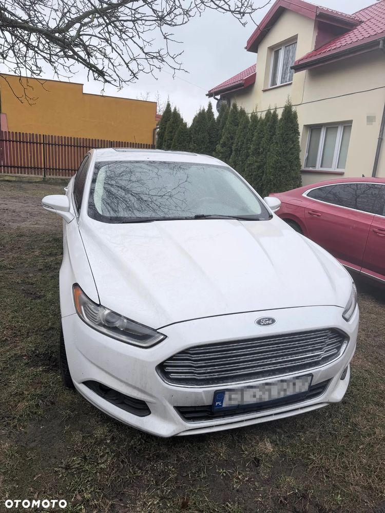 Ford Fusion 2.0 EcoBoost Titanium - 4