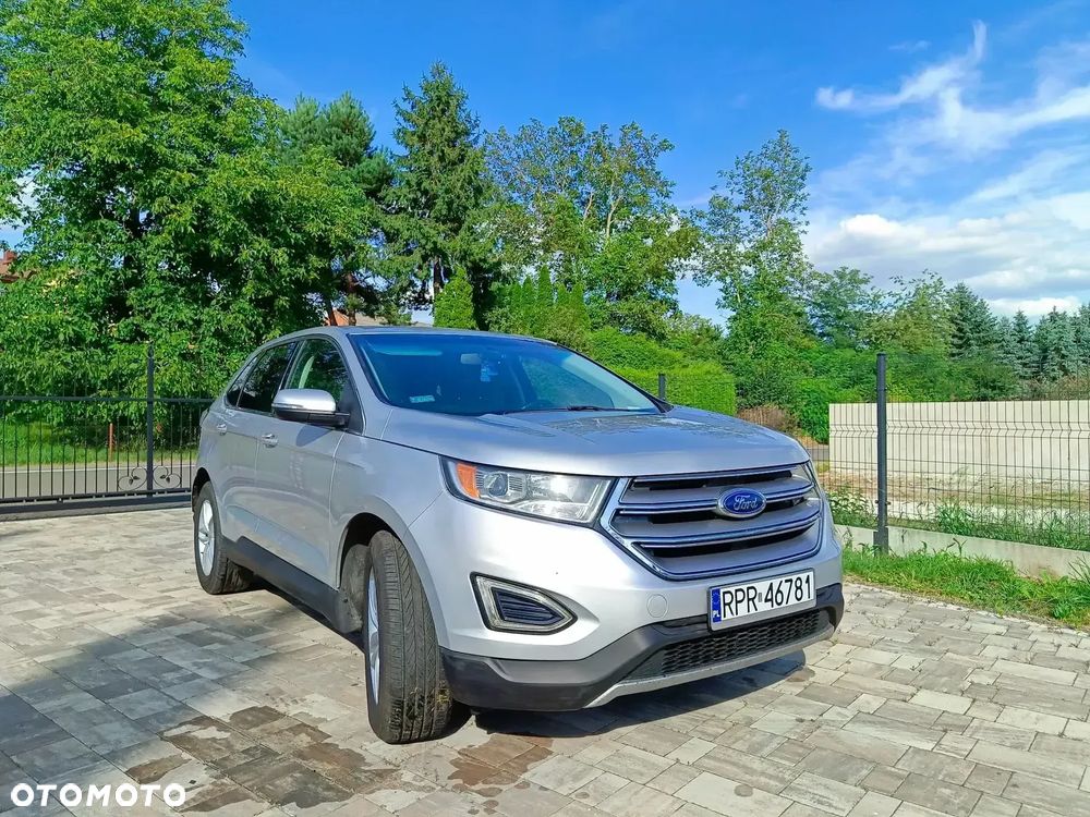 Ford Edge - 2