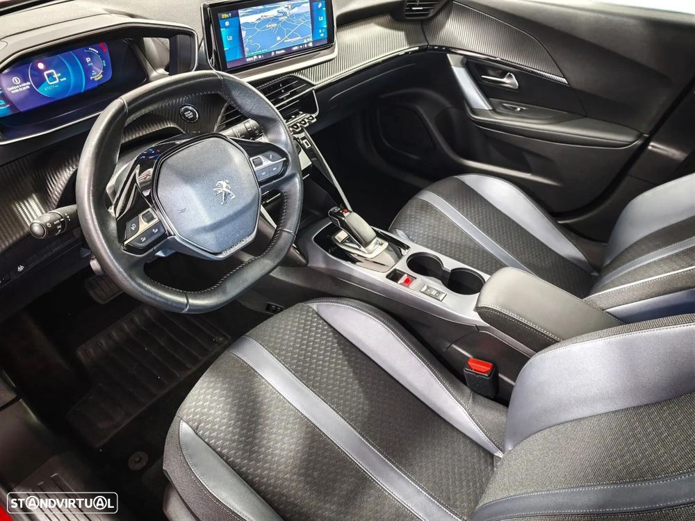Peugeot e-2008 Allure - 28
