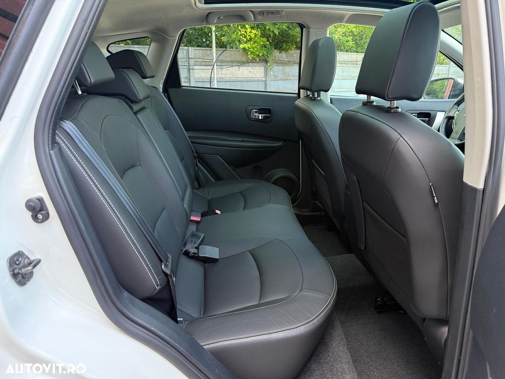 Nissan Qashqai 2.0 dCi DPF tekna - 9