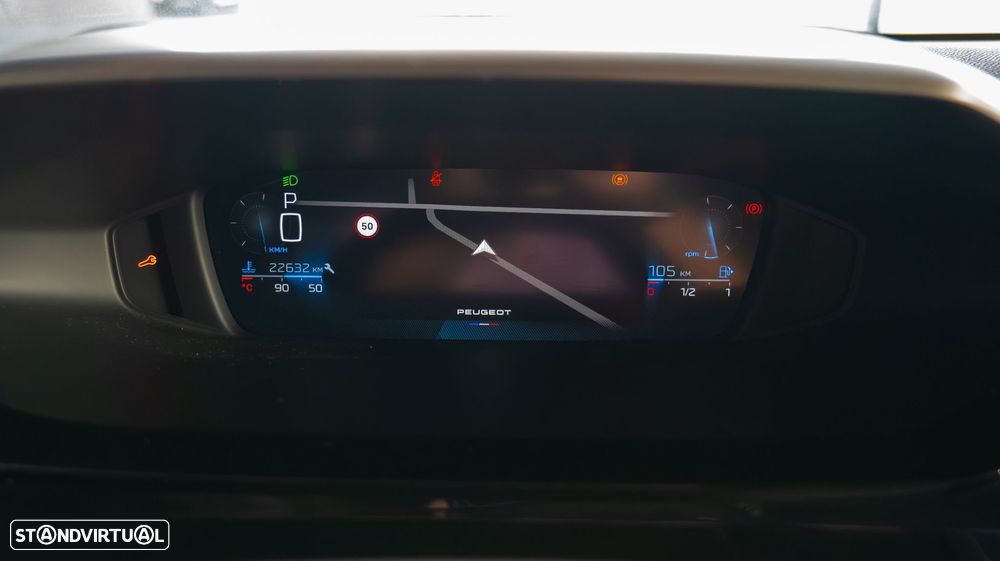 Peugeot 408 1.2 PureTech Allure EAT8 - 14