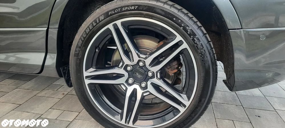 Ford Kuga 2.0 TDCi 4x4 ST-Line - 40