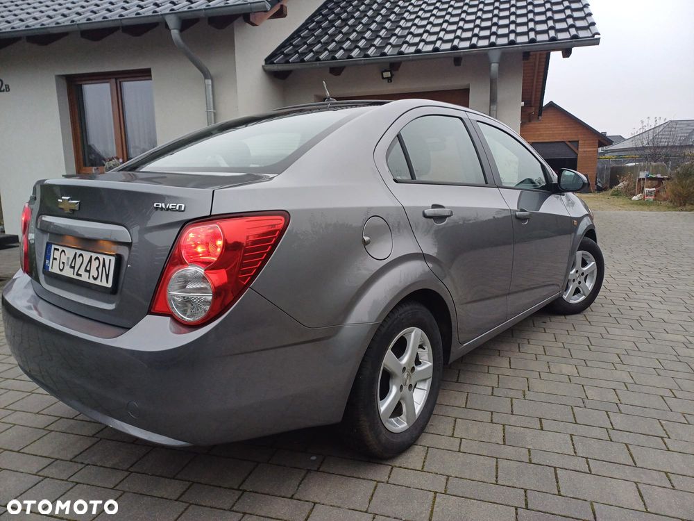 Chevrolet Aveo 1.2 LT - 4