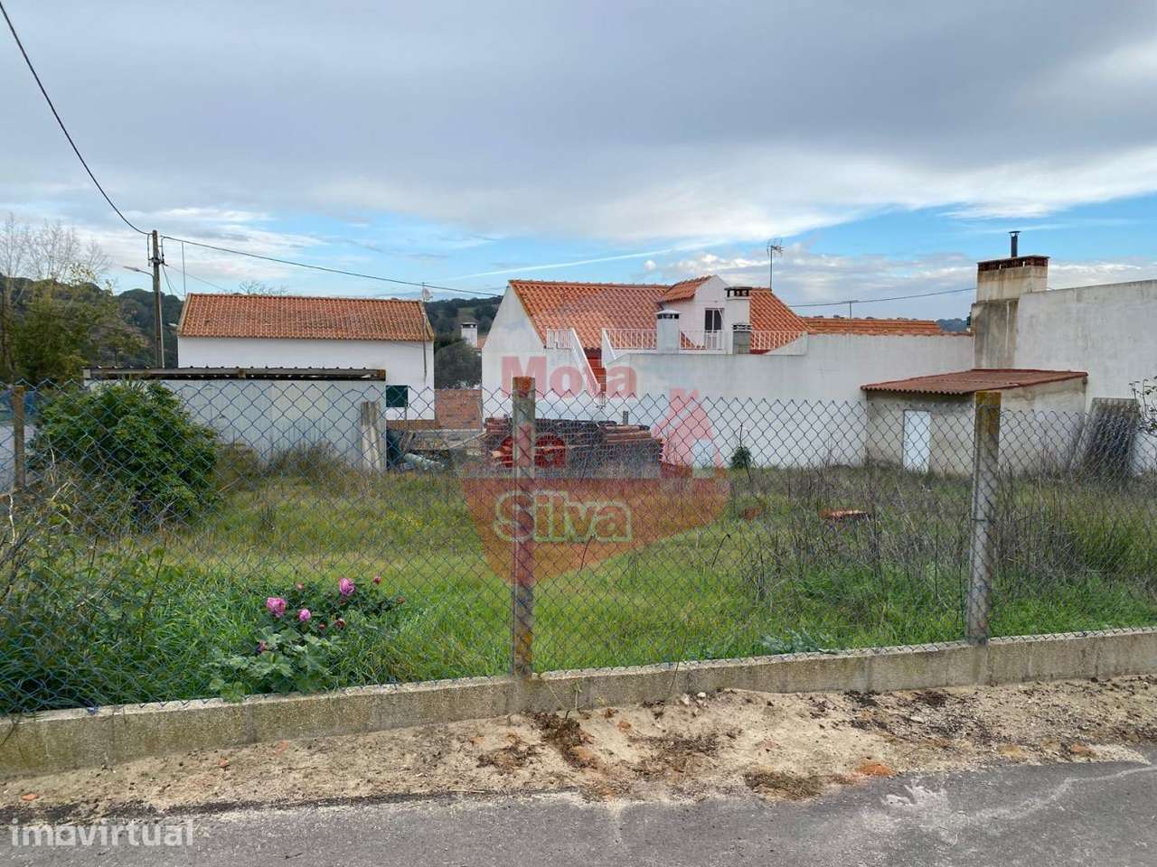 Terreno urbano para construção - Grande imagem: 2/4