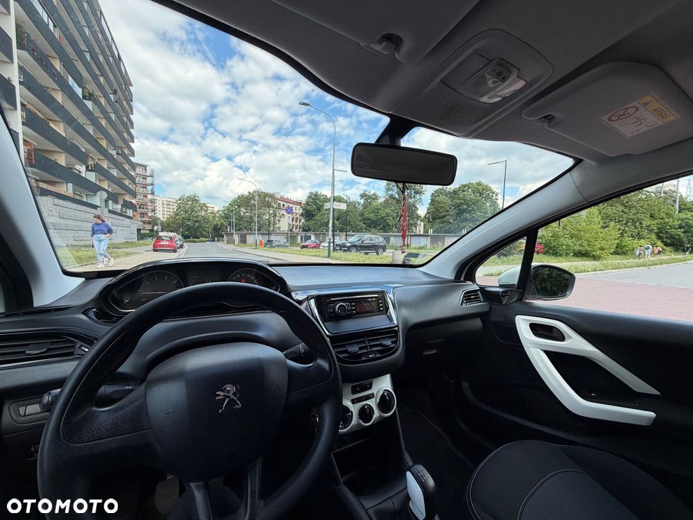 Peugeot 208 1.2 PureTech Active - 13