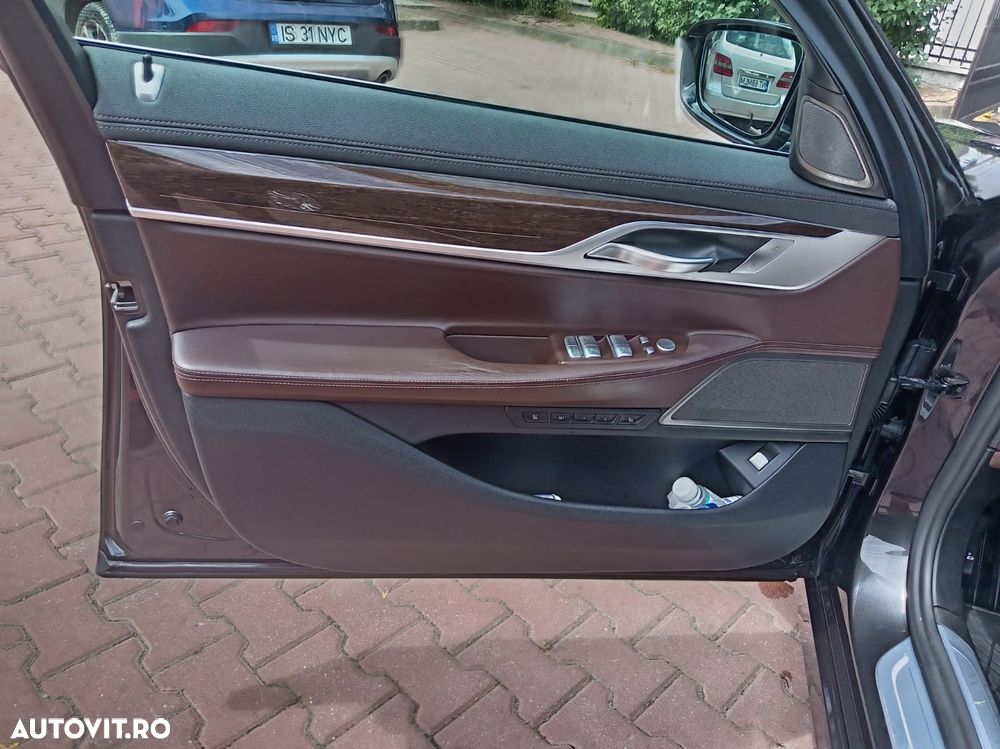 BMW Seria 7 730d xDrive - 18