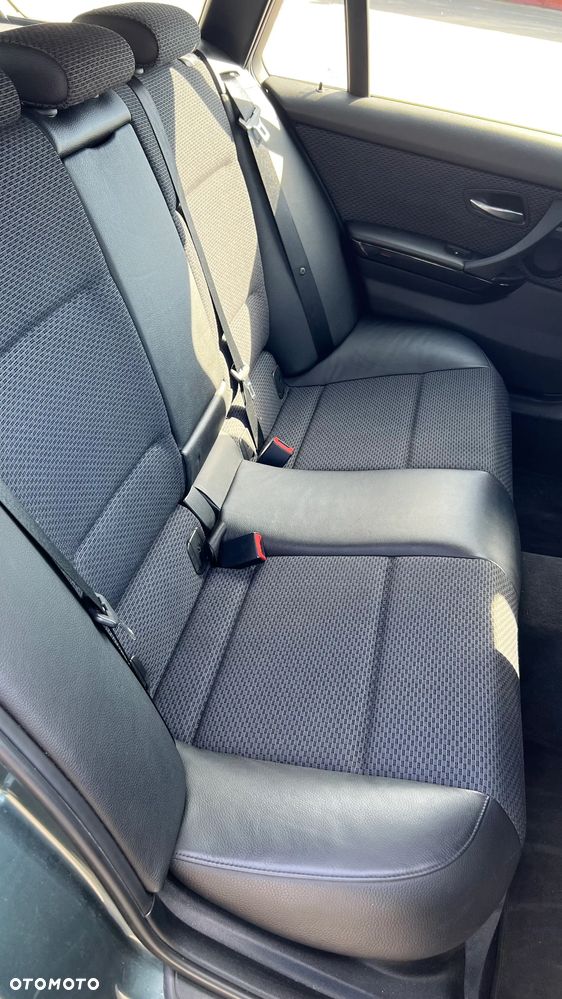 BMW Seria 3 330d - 14