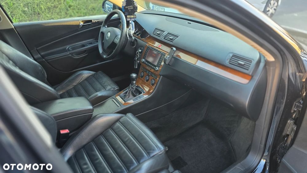 Volkswagen Passat 2.0 FSI Comfortline - 16