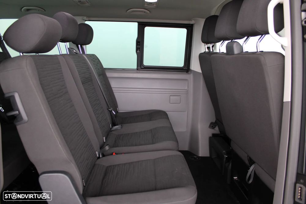 VW Transporter Caravelle Longa Comfortline - 11