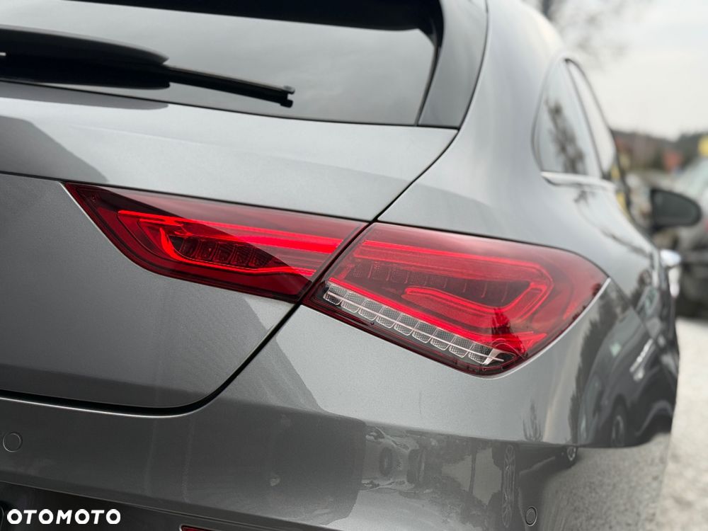 Mercedes-Benz CLA 200 7G-DCT AMG Line - 11