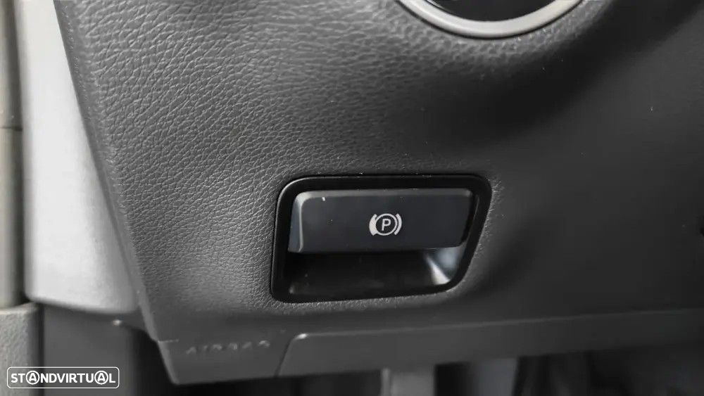 Mercedes-Benz CLA 200 - 45