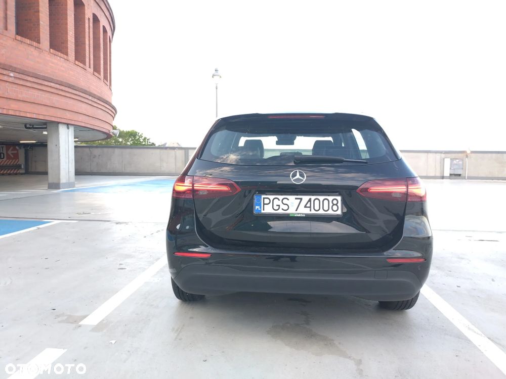 Mercedes-Benz Klasa B 180 d 8G-DCT Entry - 12