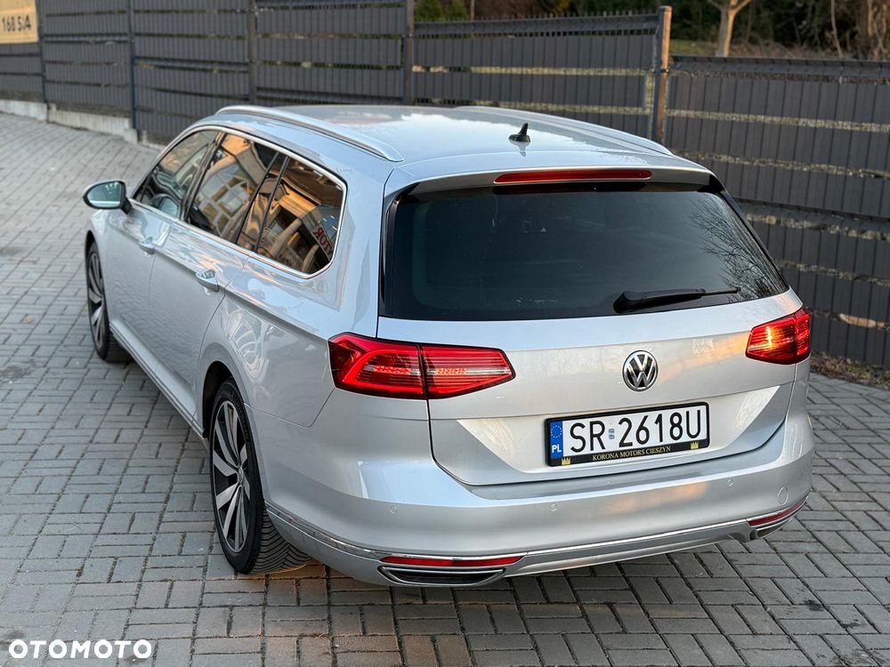 Volkswagen Passat 2.0 TDI Bi-Turbo BMT 4Mot Highline DSG - 8