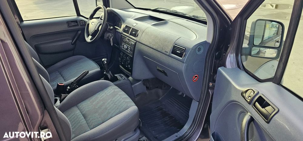 Ford Transit Connect - 10