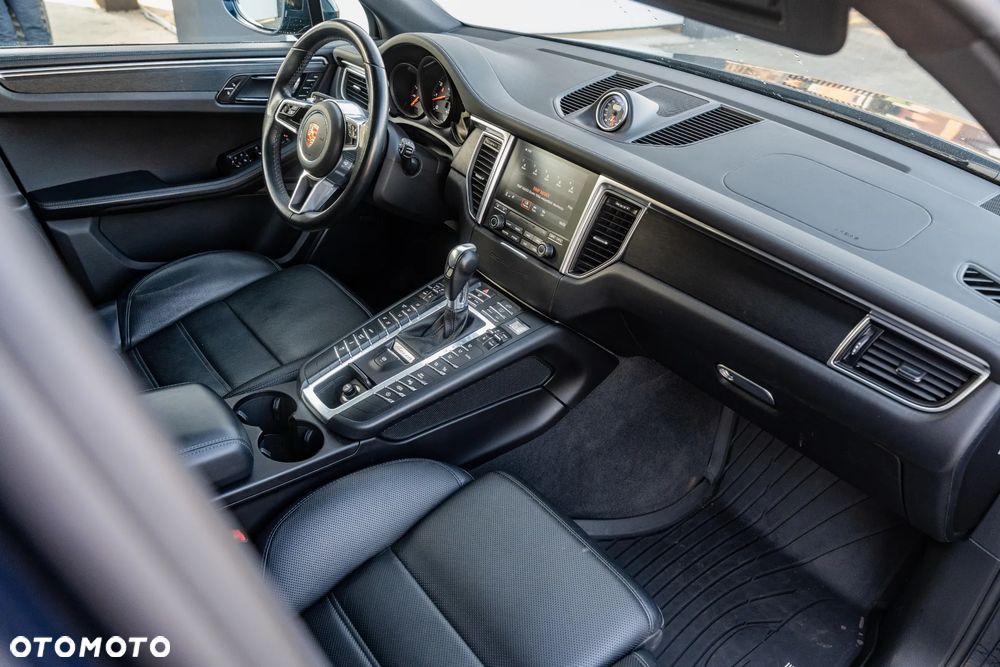 Porsche Macan - 15