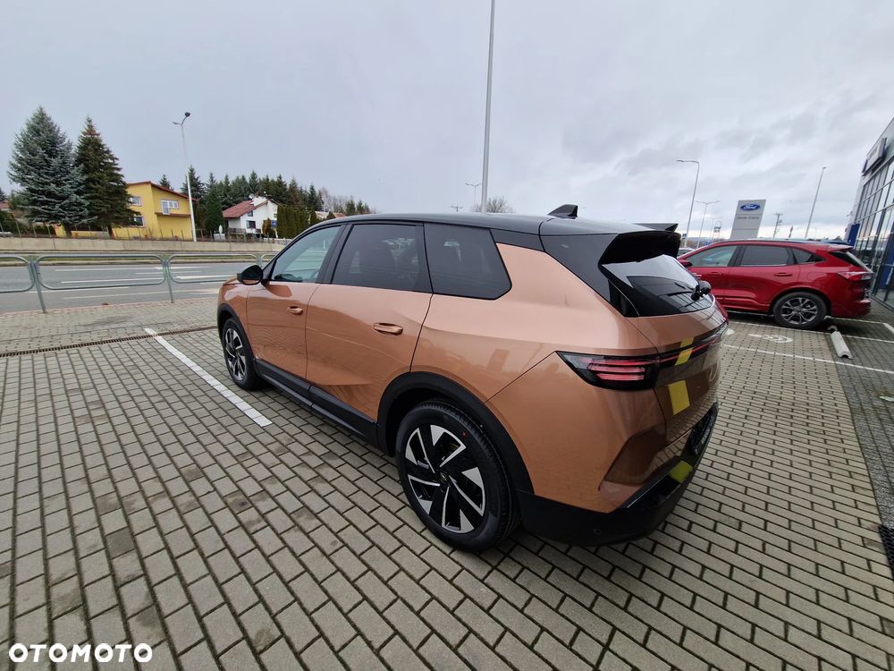 Opel Grandland 1.2 T mHEV GS S&S eDTC6 - 15