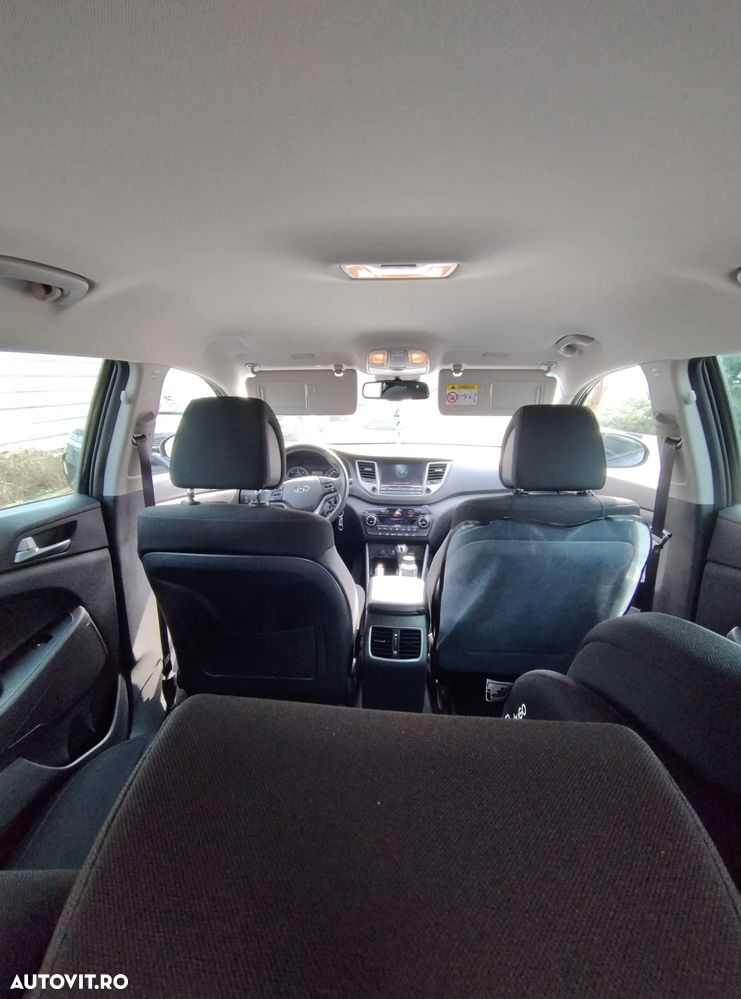 Hyundai Tucson 2.0 CRDI 4WD 6AT Style - 6