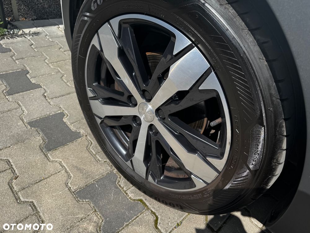 Peugeot 5008 2.0 BlueHDI Crossway S&S EAT8 - 17