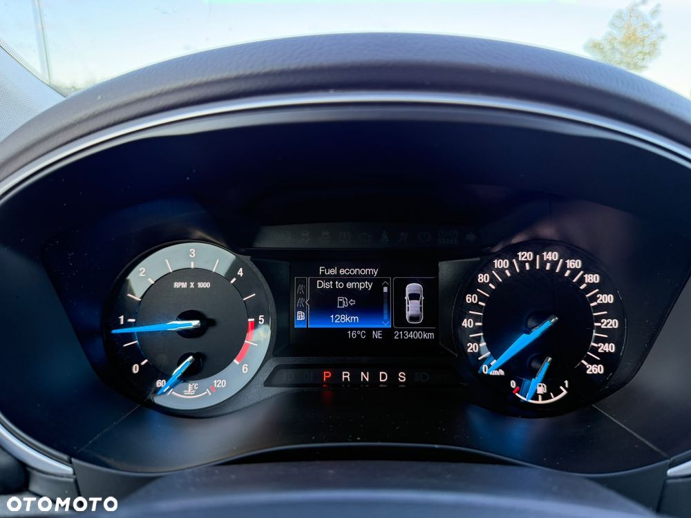 Ford Mondeo - 12