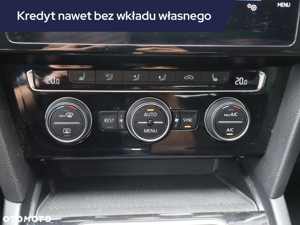 Volkswagen Passat - 19