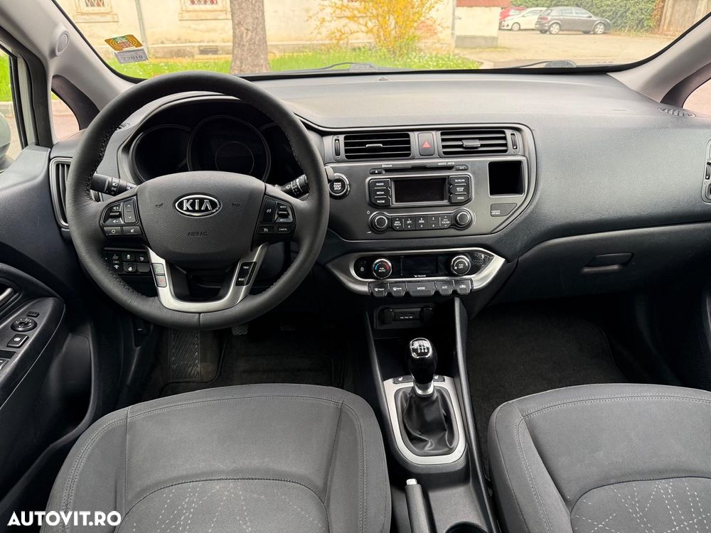 Kia Rio 1.4 DSL Comfort - 5