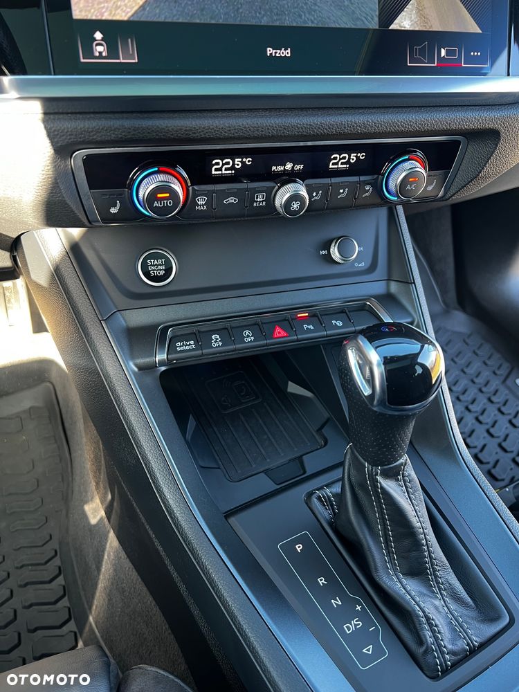 Audi Q3 40 TFSI Quattro S-Line S tronic - 14