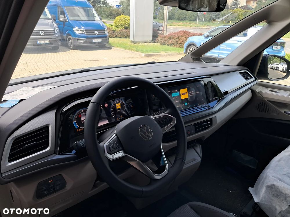 Volkswagen Multivan - 15