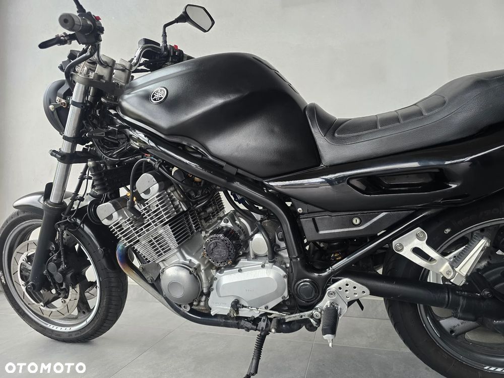 Yamaha XJ - 19