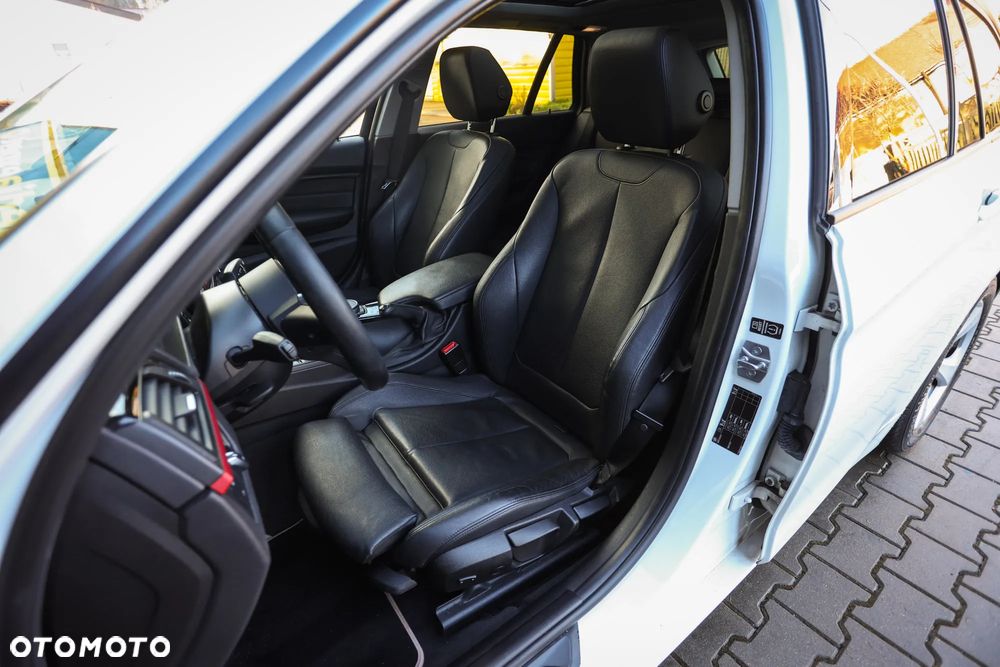 BMW Seria 3 320d Efficient Dynamics Edition Sport Line - 19