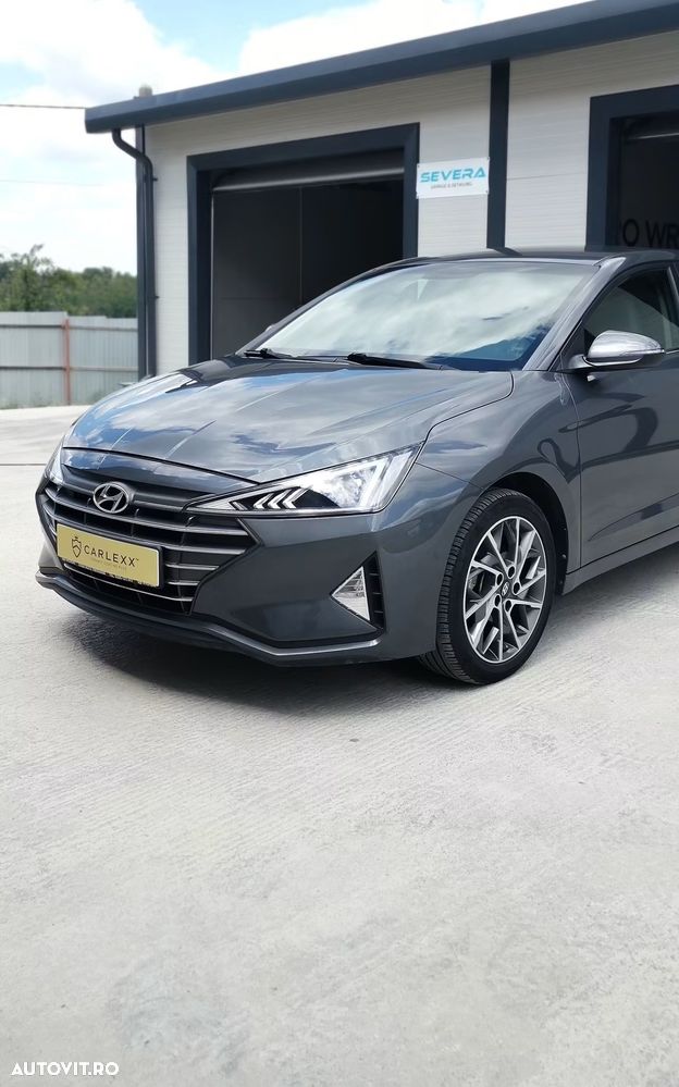 Hyundai Elantra 1.6 MPi Exclusive - 2