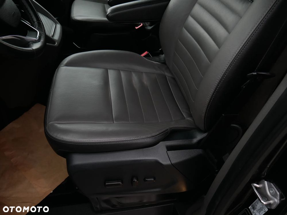 Ford Tourneo Custom 320 L2H1 VA Autm Titanium - 22