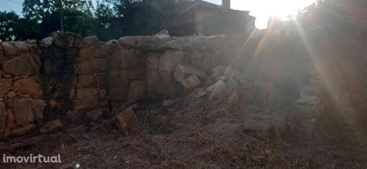 Terreno urbano no centro de Oliveirinha - Grande imagem: 2/5