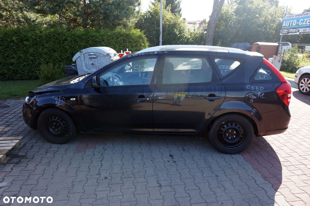 KIA CEED I 2008 1K 1.6 CRDI D4FB 115KM S8176 SZARY na części - 2